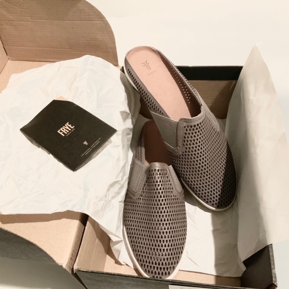 FRYE Melanie Gore Perforated Mule Sneaker Pale Blue Gray Leather Casual Flats - Picture 5 of 14